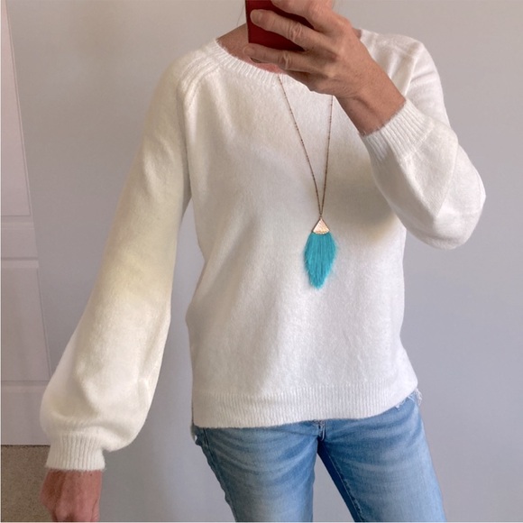 White Long Sleeve Sweater - Picture 4 of 9